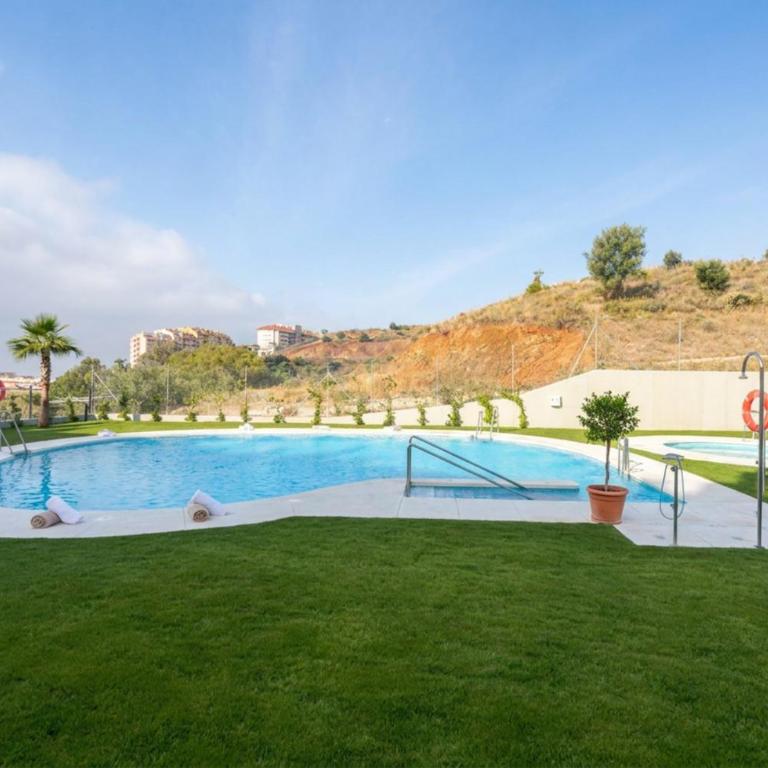 Med Hills Fuengirola 2BR Pool Views - Apartamento de 2 dormitorios con terraza - 15