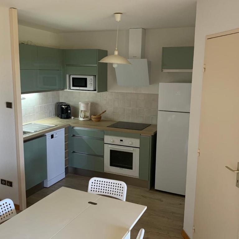 Apartment With Sea View - Appartamento - 11