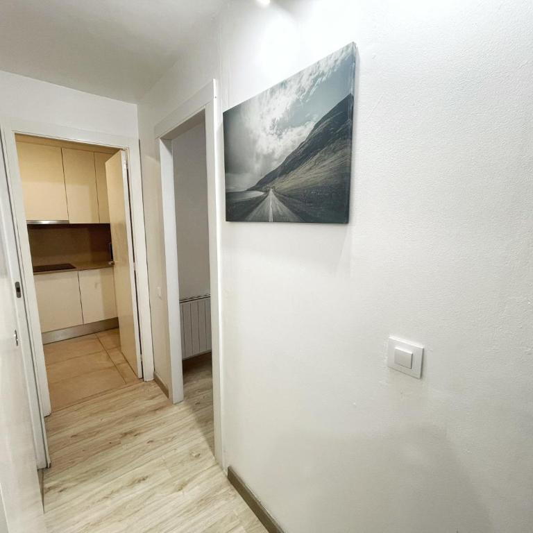 Suites nuevas con baño privado frente al metro st MWC Barcelona-FIRA - Habitación Doble con baño privado - 5