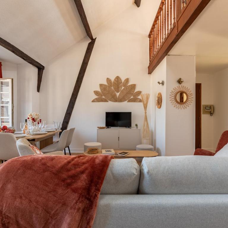 Duplex de charme dans un Cloître historique Parking privé - Appartement 2 Chambres - Vue sur Ville - 8