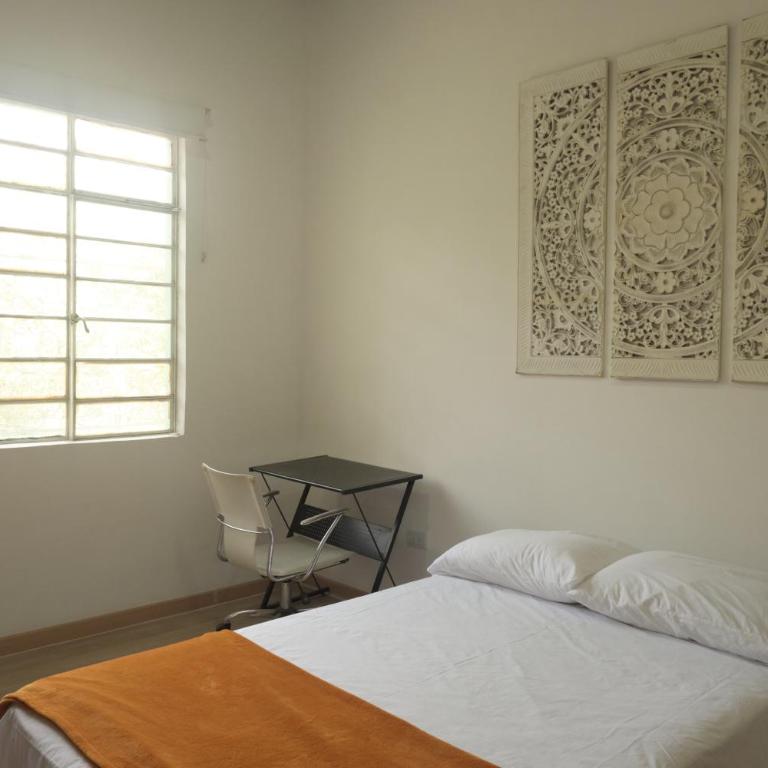 M12. Casa Amplia para Grupos con Gran Zona Exterior - Five-Bedroom House - 23