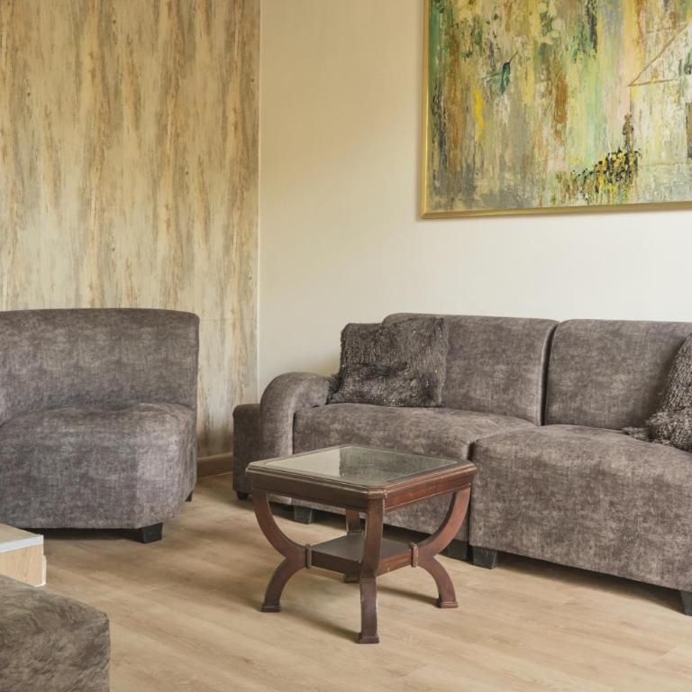 M12. Casa Amplia para Grupos con Gran Zona Exterior - Five-Bedroom House - 42