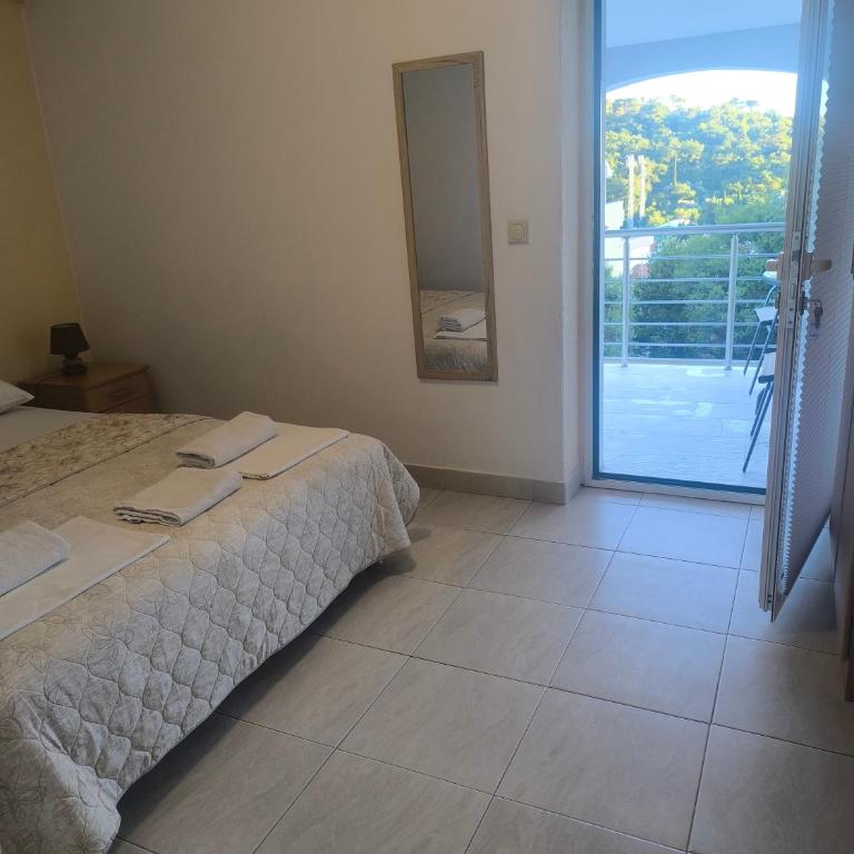 Studio apartmani AHUS - Double Room with Balcony and Sea View - 7