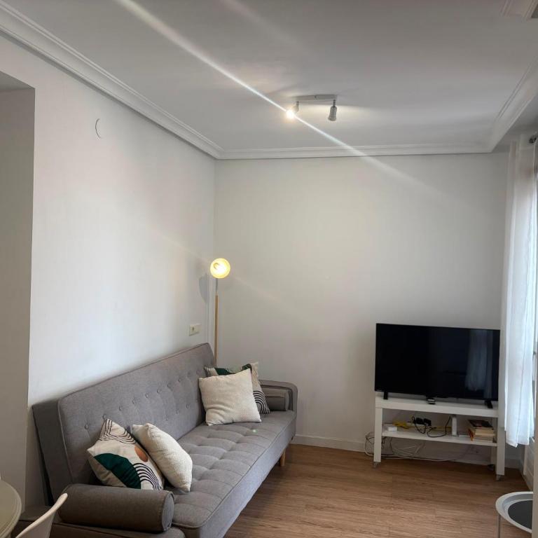 La Cámara de Salesas 7 22 - Apartamento de 1 dormitorio - 2