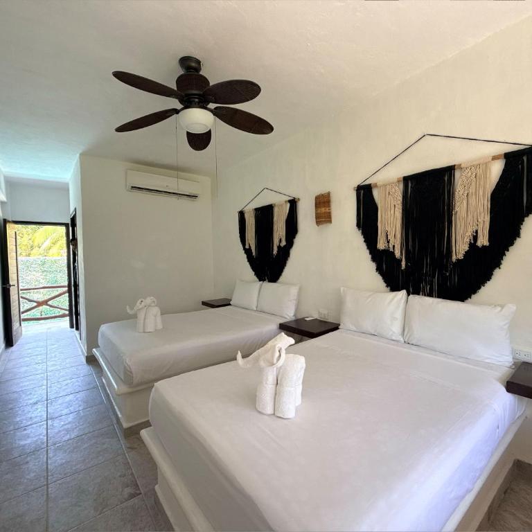 Paseo Kuka by ÓOL Hotels - Habitación Doble Deluxe - 2 camas dobles - 3