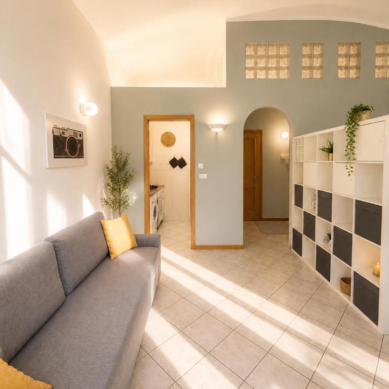 Design Loft near Porta Susa Netflix and Wi-Fi - One-Bedroom Apartment - 7