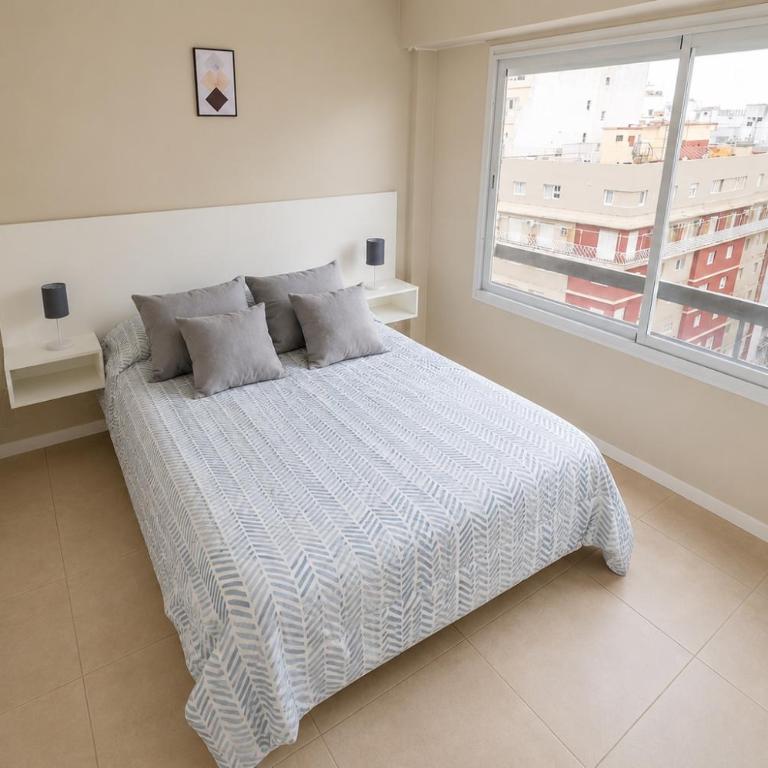Check and Home - Entre Ríos - 4 Huéspedes a estrenar a 100 mts Plaza Colón y Casino - One-Bedroom Apartment - 10