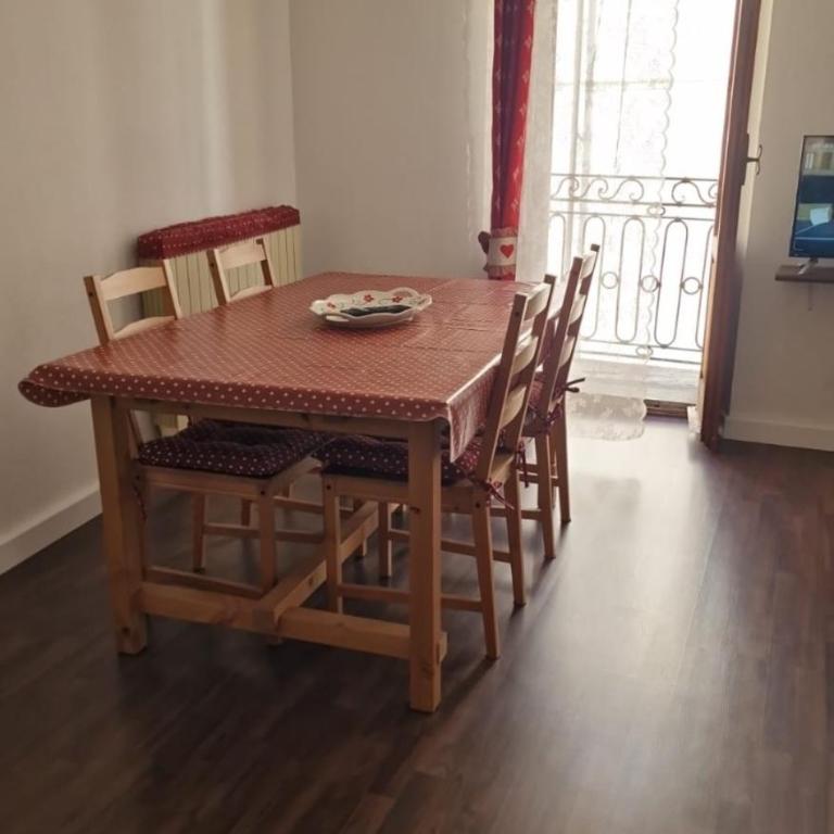 Casa Aosta - Appartamento con 2 Camere da Letto - 6