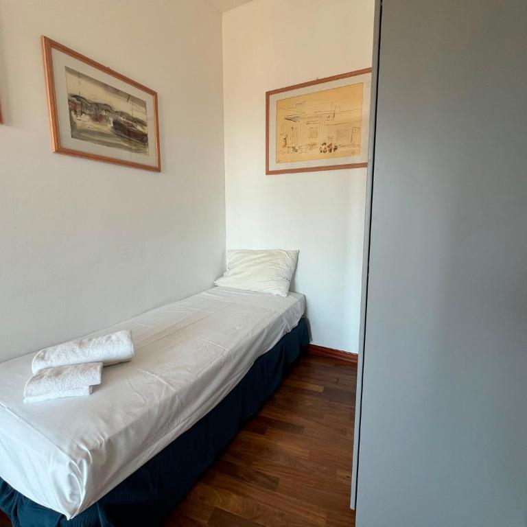 Attico -Skyline- Desenzano - Vista Lago e Piscina - Appartamento con 2 Camere da Letto e con Piscina Privata - 17