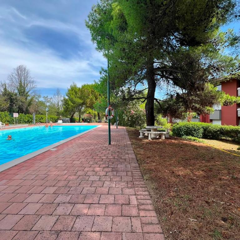 Attico -Skyline- Desenzano - Vista Lago e Piscina - Appartamento con 2 Camere da Letto e con Piscina Privata - 26
