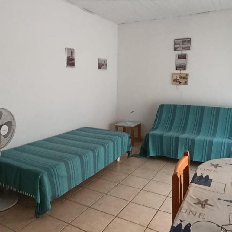 T1 dans immeuble sur plage - Studio Apartment with Sea View - 2