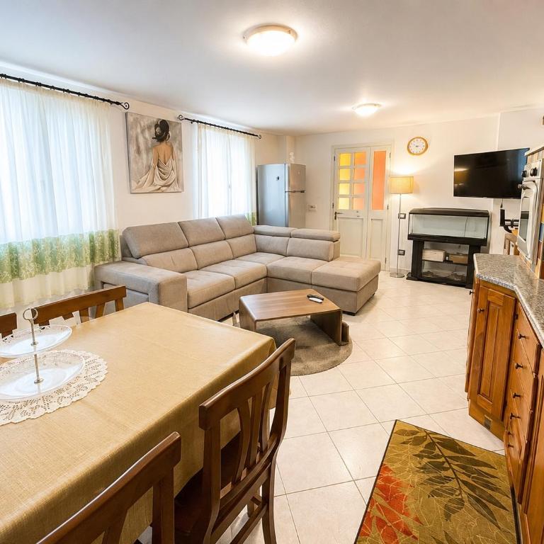 Castelsardo Central Apartment - Two-Bedroom Apartment - 1
