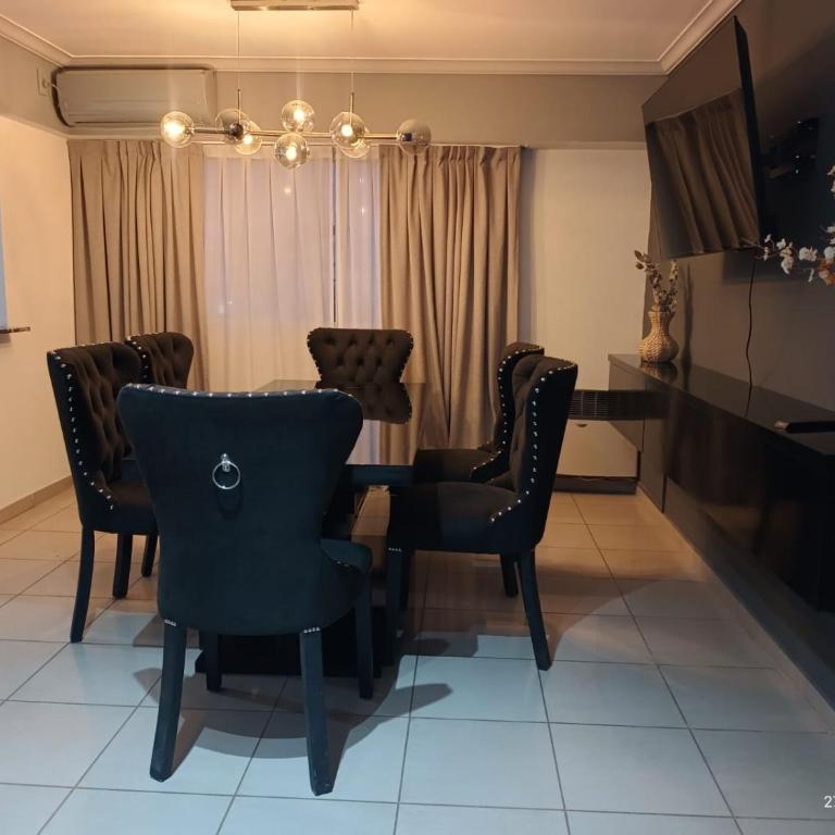 Departamento confortable en la Ciudad de Neuquén - Two-Bedroom Apartment - 7