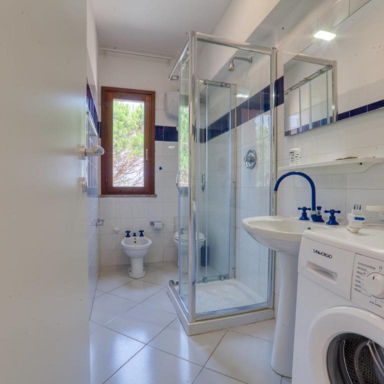 Domus Blu - One-Bedroom Apartment - 11