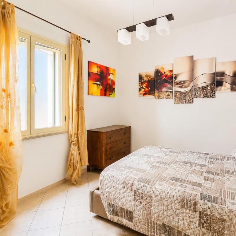 Castelsardo Central Apartment - Two-Bedroom Apartment - 7