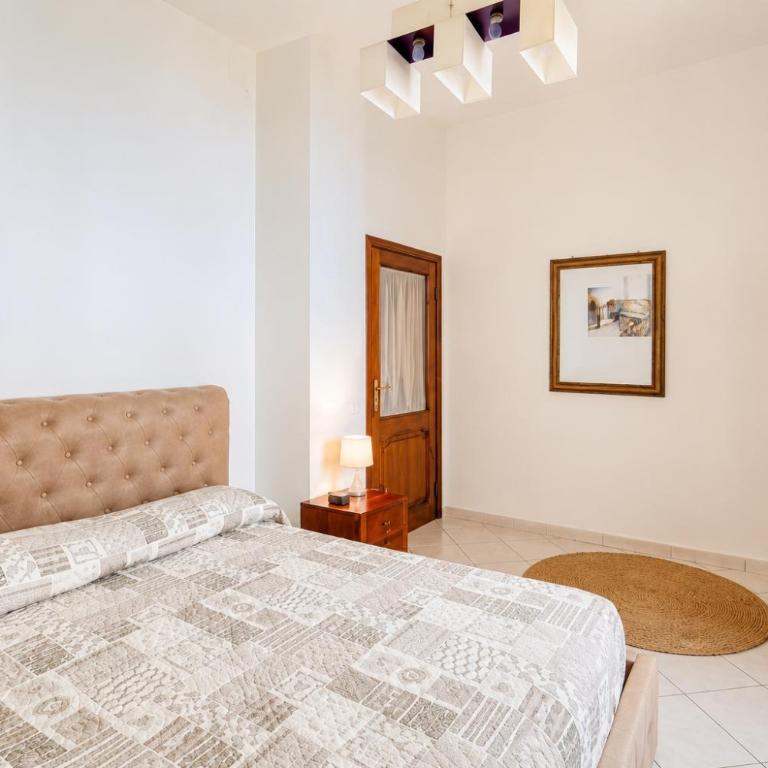 Castelsardo Central Apartment - Two-Bedroom Apartment - 9