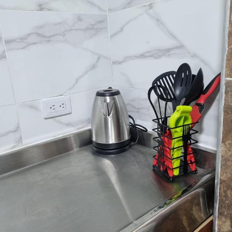 Acogedora casa entera con aire acondicionado - Apartamento - 2