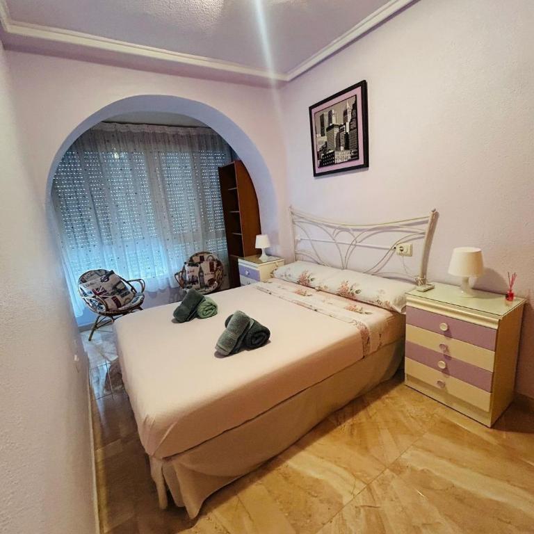 La Clau del Mar - Three-Bedroom House - 4