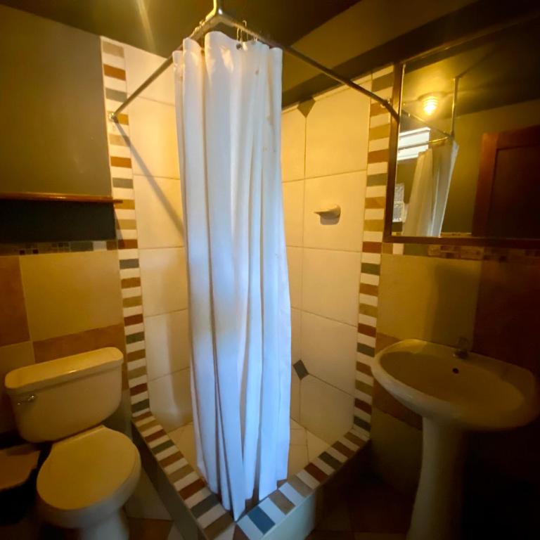 Hotel Mirador Santa Ana - Habitación Triple con baño privado - 7