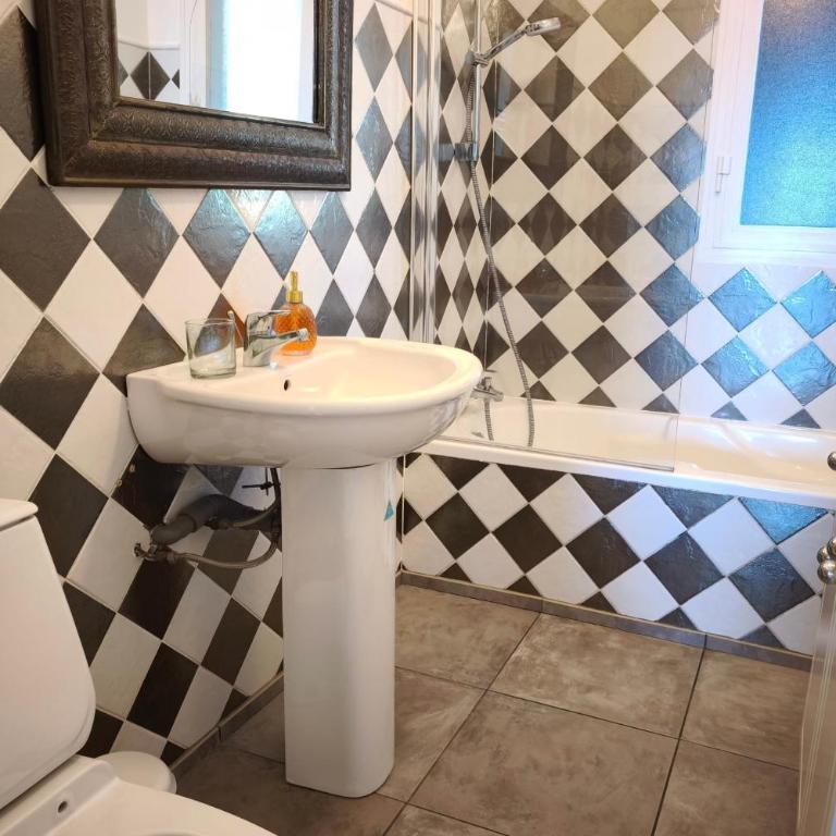 Apartment with Panoramic Sea View - Apartamento - 13