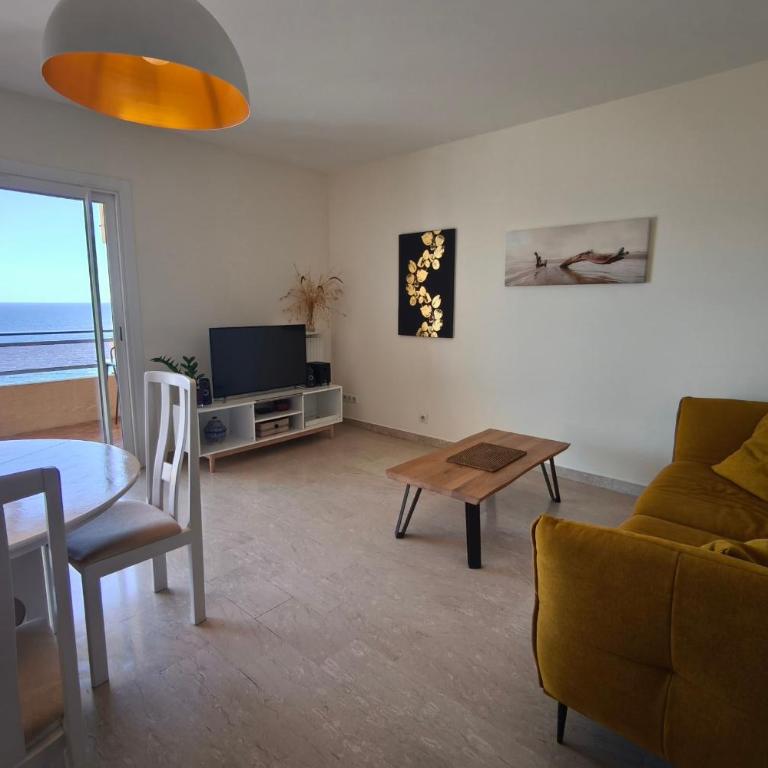 Apartment with Panoramic Sea View - Apartamento - 20