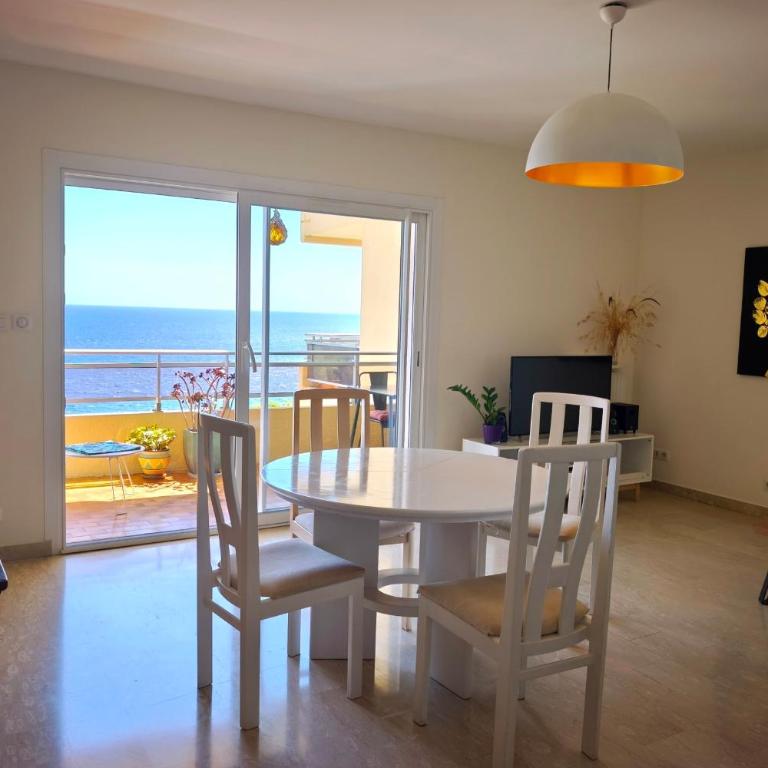 Apartment with Panoramic Sea View - Apartamento - 18