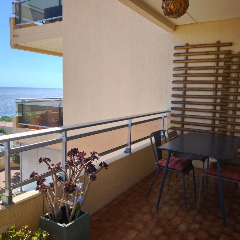 Apartment with Panoramic Sea View - Apartamento - 17