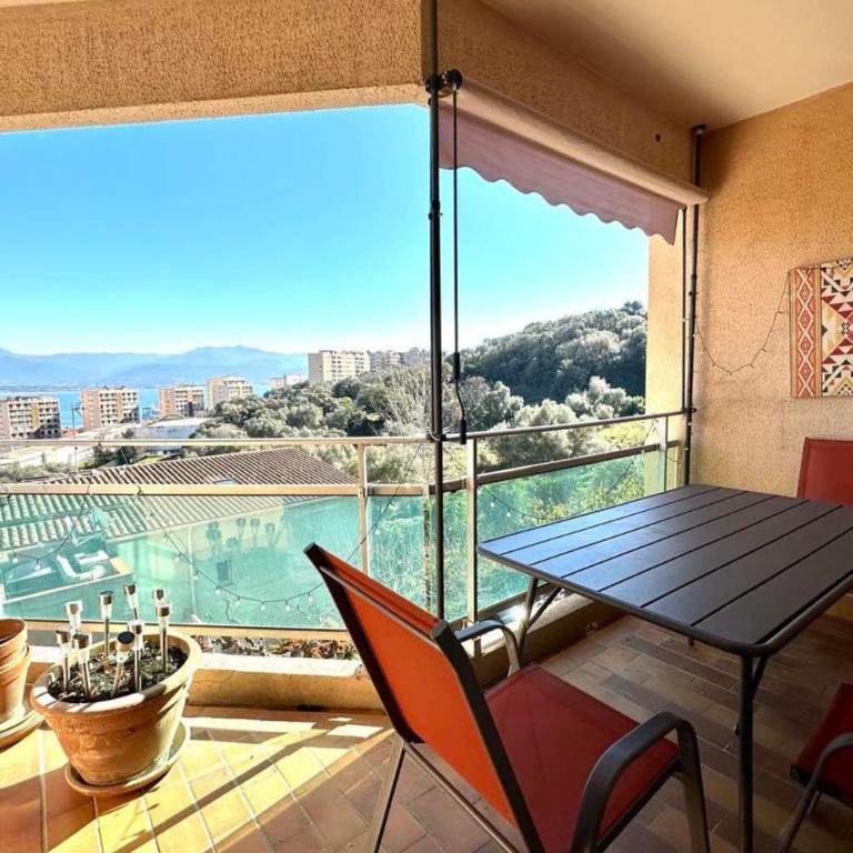 T2 in the heights of Ajaccio golf view sea - Appartamento - 9