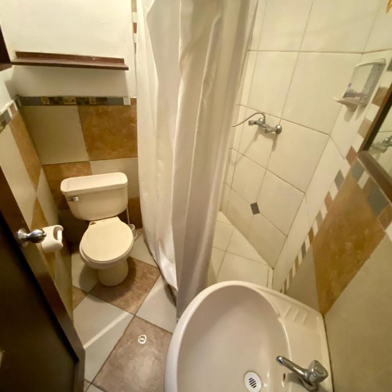 Hotel Mirador Santa Ana - Habitación Doble con baño privado - 7