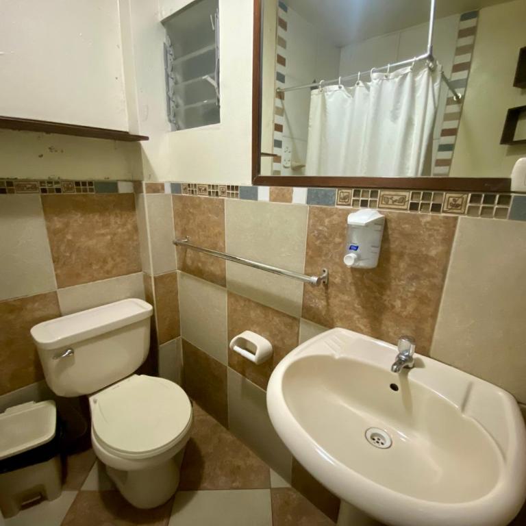 Hotel Mirador Santa Ana - Habitación Triple con baño privado - 8