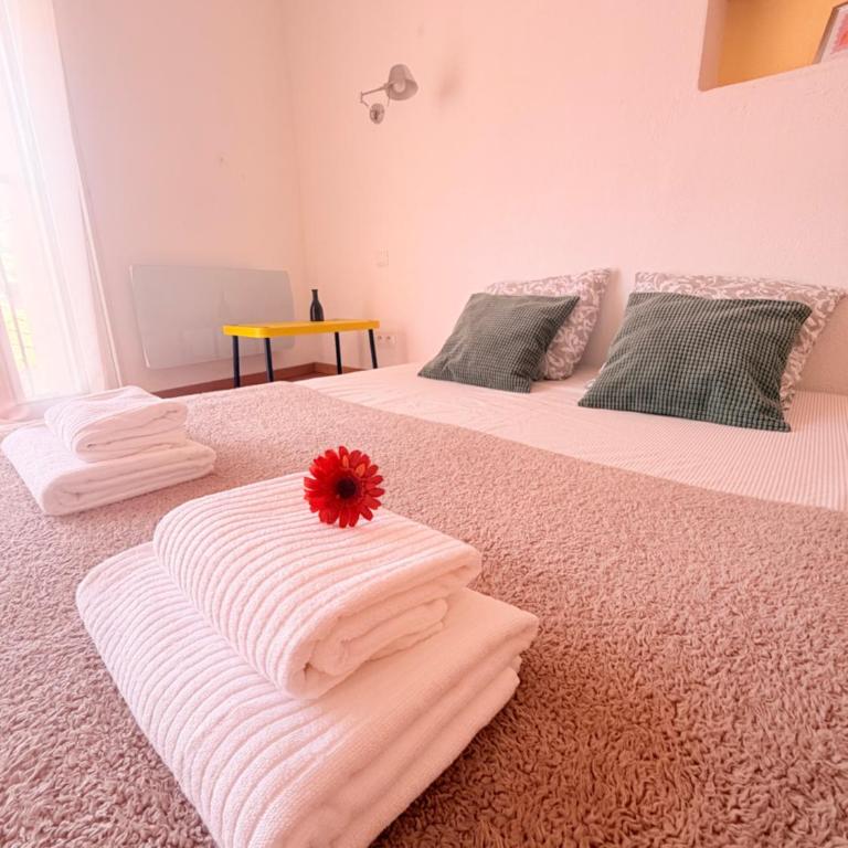 Bormes center 75 m2 artistic stay 2 to 4 people - Two-Bedroom Apartment - 5