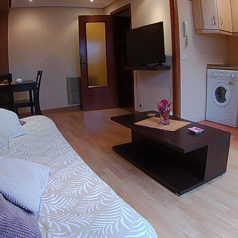 AAA - PR - Piso en el centro de Oviedo con GARAGE - Apartamento de 1 dormitorio - 5