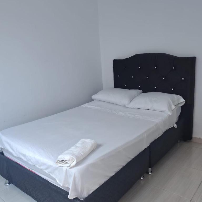 Casa Vacacional entre GIRARDOT Y FLANDES - Casa de 3 dormitorios - 10