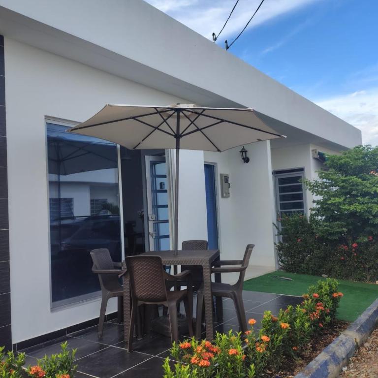 Casa Vacacional entre GIRARDOT Y FLANDES - Casa de 3 dormitorios - 20