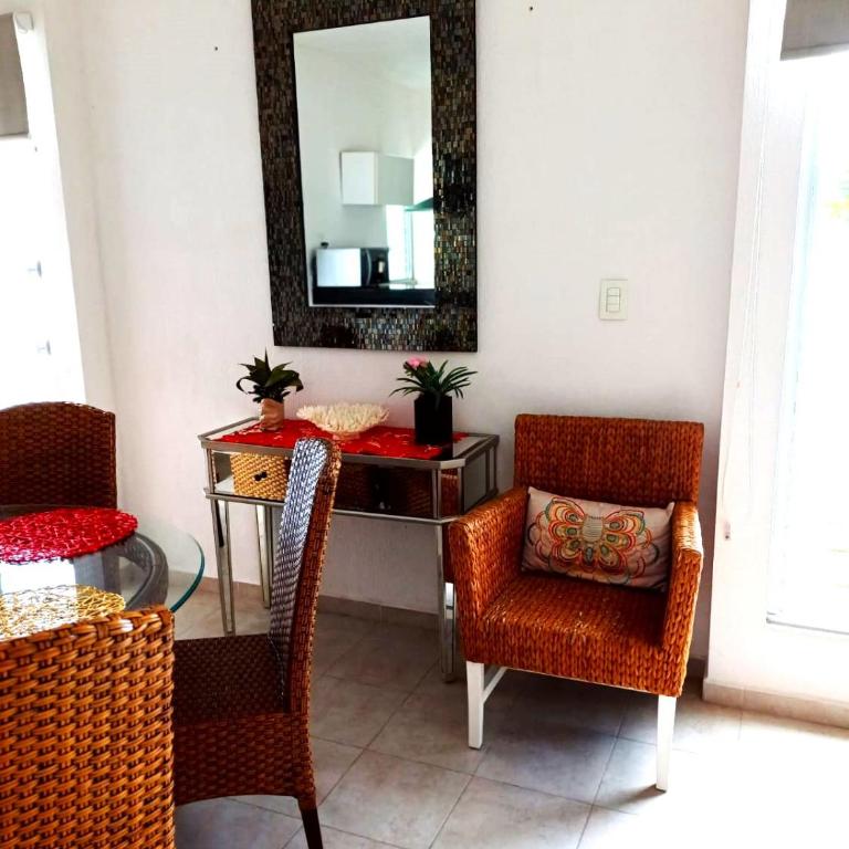 Casa Familiar con 3King, AC, Fraccionamiento Privado, seguridad 24 horas - Casa de 3 dormitorios - 1