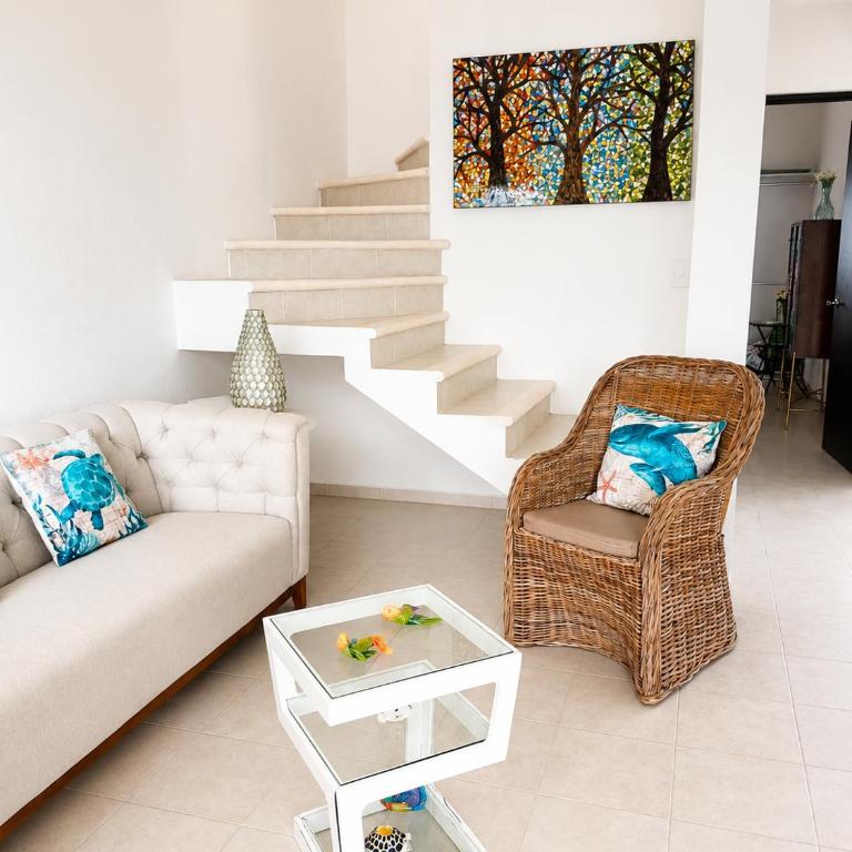 Casa Familiar con 3King, AC, Fraccionamiento Privado, seguridad 24 horas - Casa de 3 dormitorios - 4