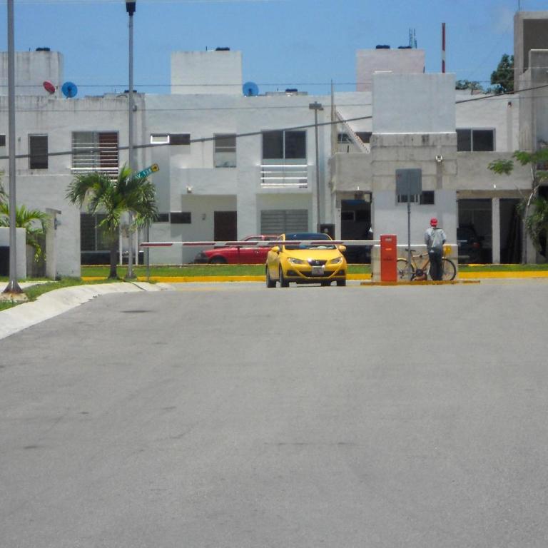 Casa Familiar con 3King, AC, Fraccionamiento Privado, seguridad 24 horas - Casa de 3 dormitorios - 19