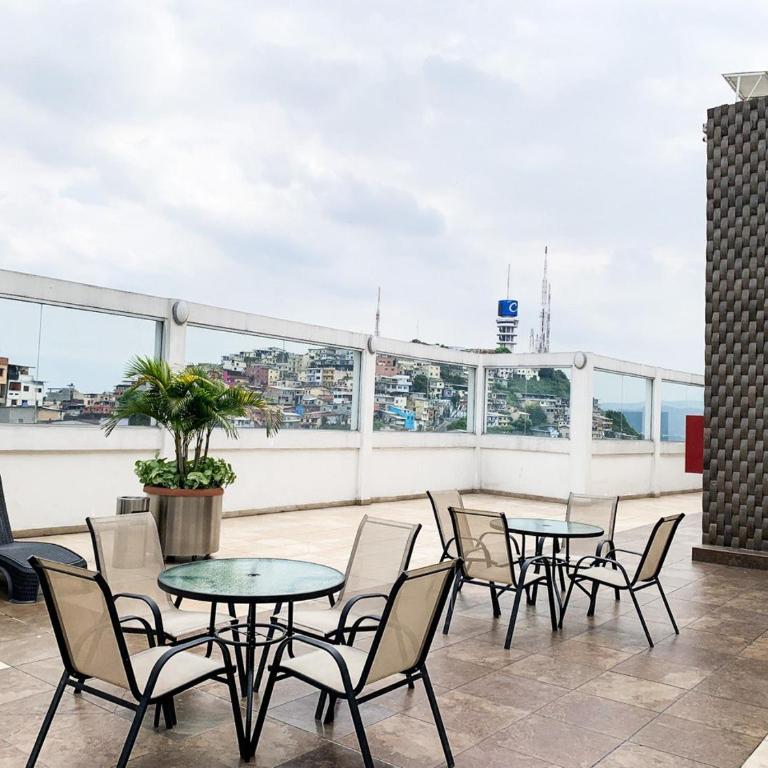 Puerto Santa Ana Luxury Suites Guayaquil, PISCINA Y GYM - One-Bedroom Apartment - 23
