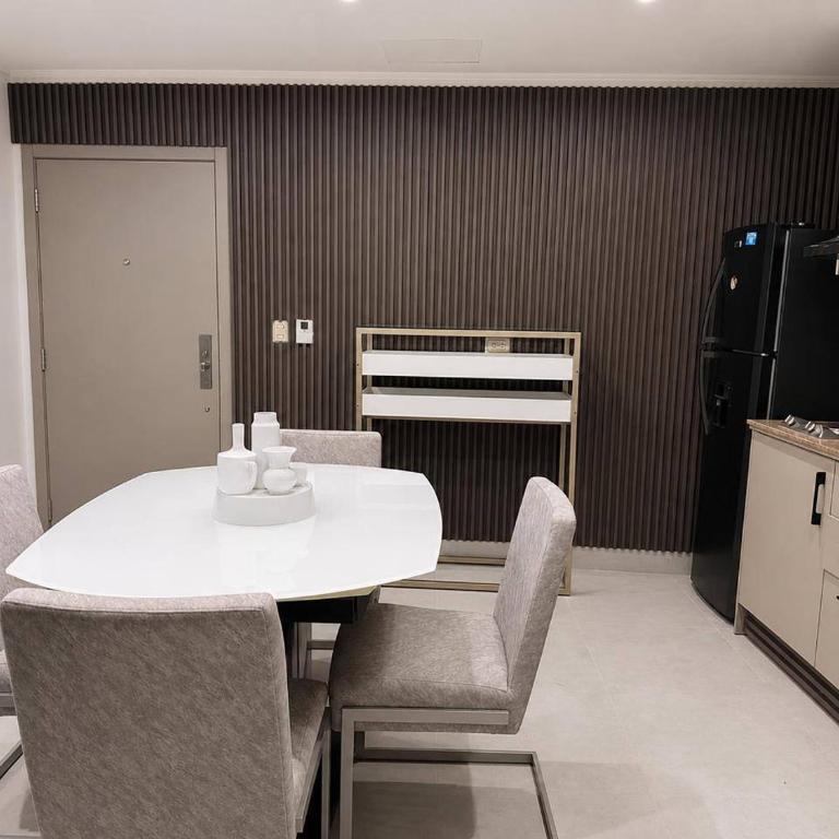 Puerto Santa Ana Luxury Suites Guayaquil, PISCINA Y GYM - One-Bedroom Apartment - 33