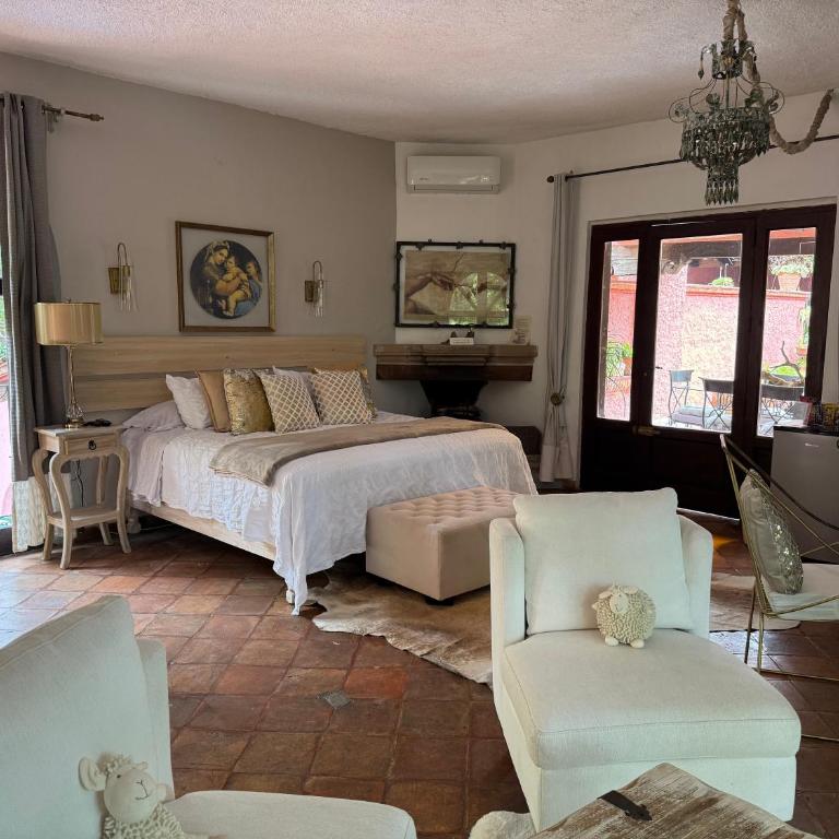 Tres Fuentes Hotel Boutique - Suite Deluxe con cama extragrande - 11
