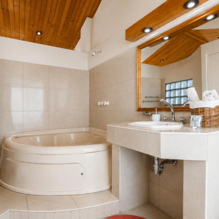Sumaq Sisa Home & Loft - Three-Bedroom House - 25
