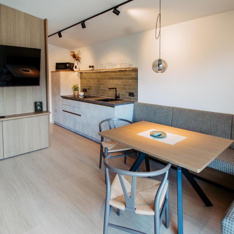 SOLU Apartments - Apartment mit 1 Schlafzimmer und Gartenblick - 8