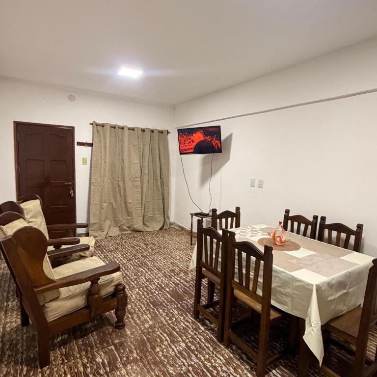 El Tano - Alquiler temporario - Casa de 2 dormitorios - 2