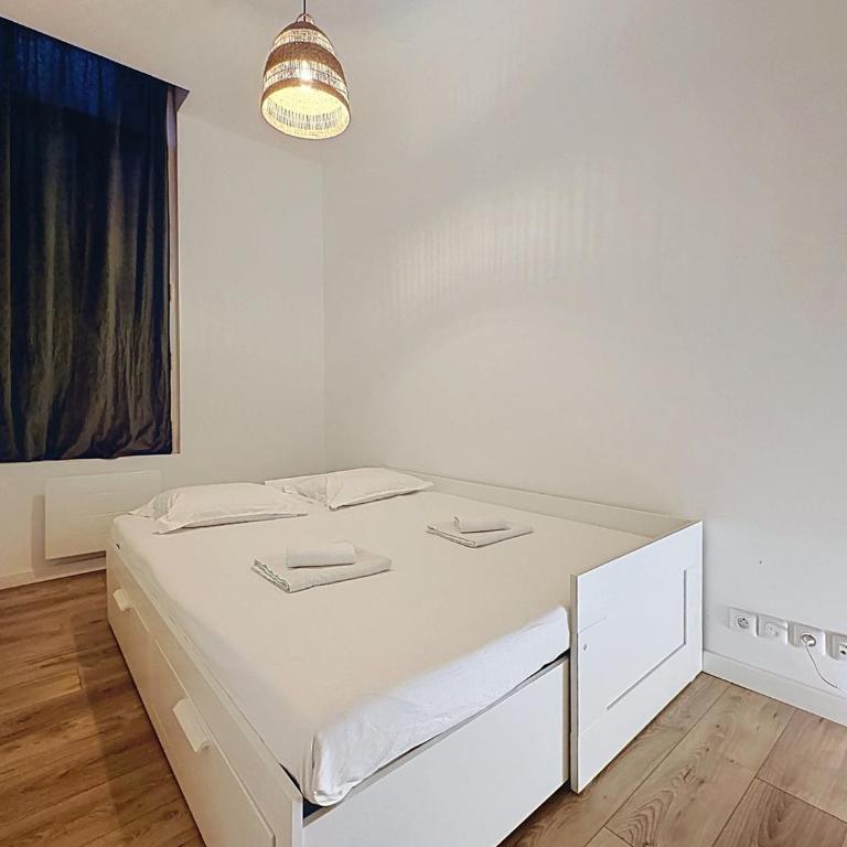 2BR - Free Private Parking - AC - Notre-Dame - Apartamento de 2 dormitorios - 6