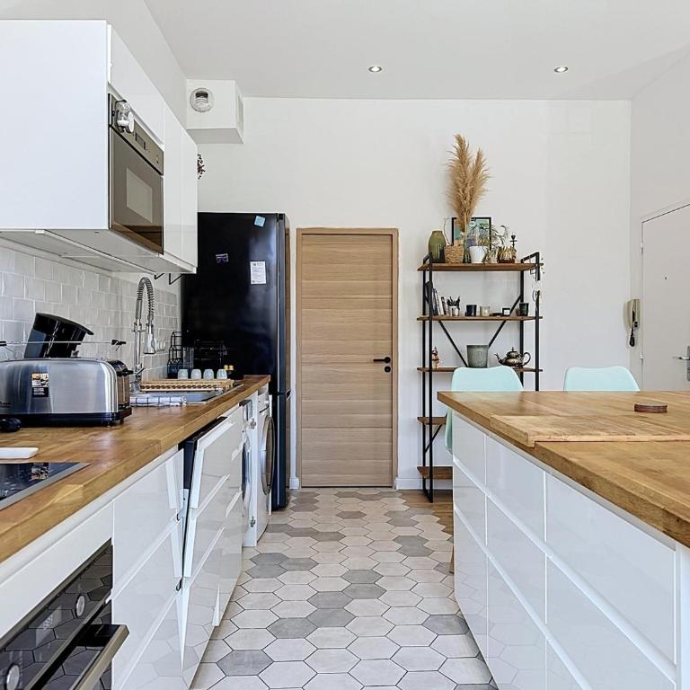 2BR - Free Private Parking - AC - Notre-Dame - Apartamento de 2 dormitorios - 20