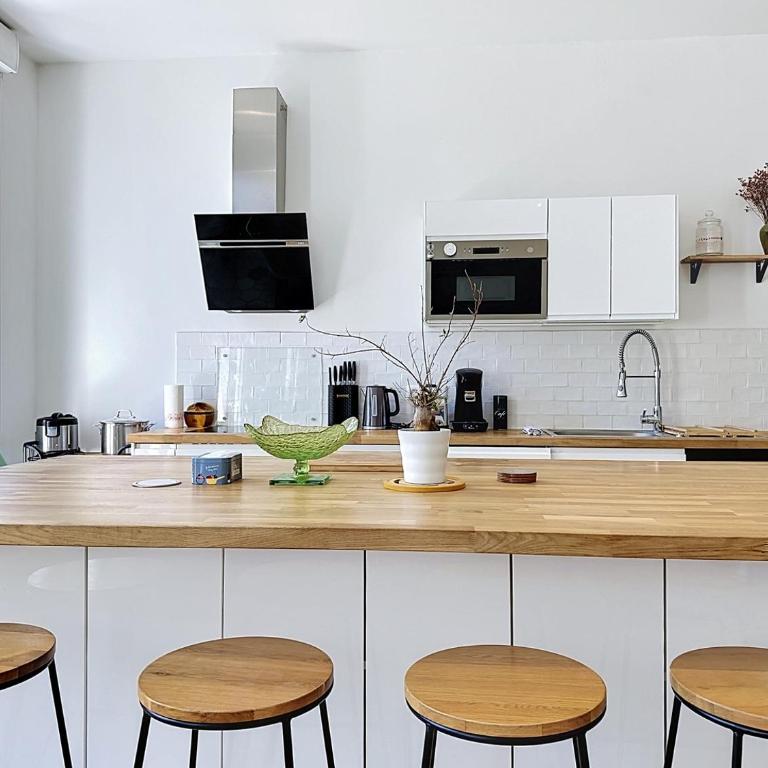 2BR - Free Private Parking - AC - Notre-Dame - Apartamento de 2 dormitorios - 7