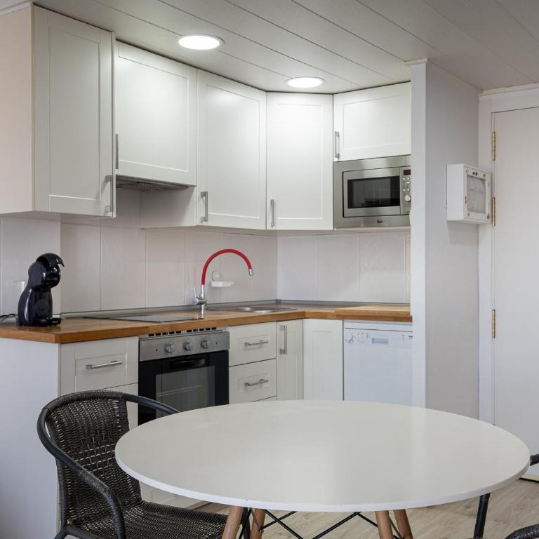At151 Flat with Airco,building in front of the beach - Apartamento de 1 dormitorio - 15