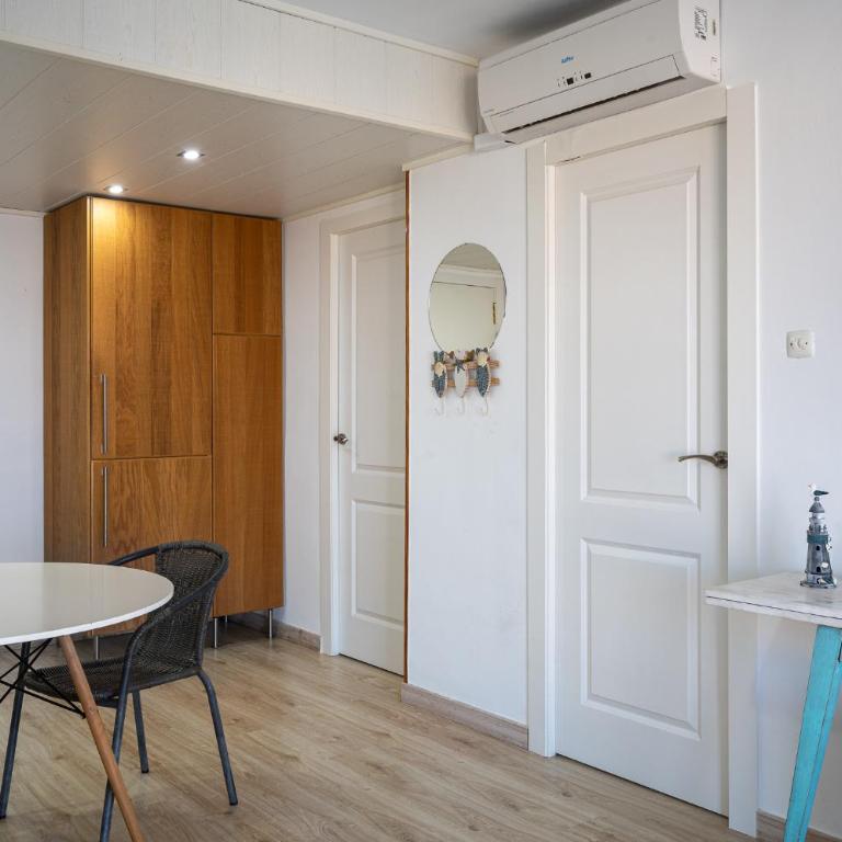 At151 Flat with Airco,building in front of the beach - Apartamento de 1 dormitorio - 3