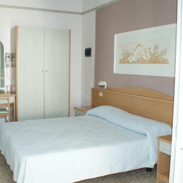 Hotel Katia - Camera Matrimoniale/Doppia con Letti Singoli - 7