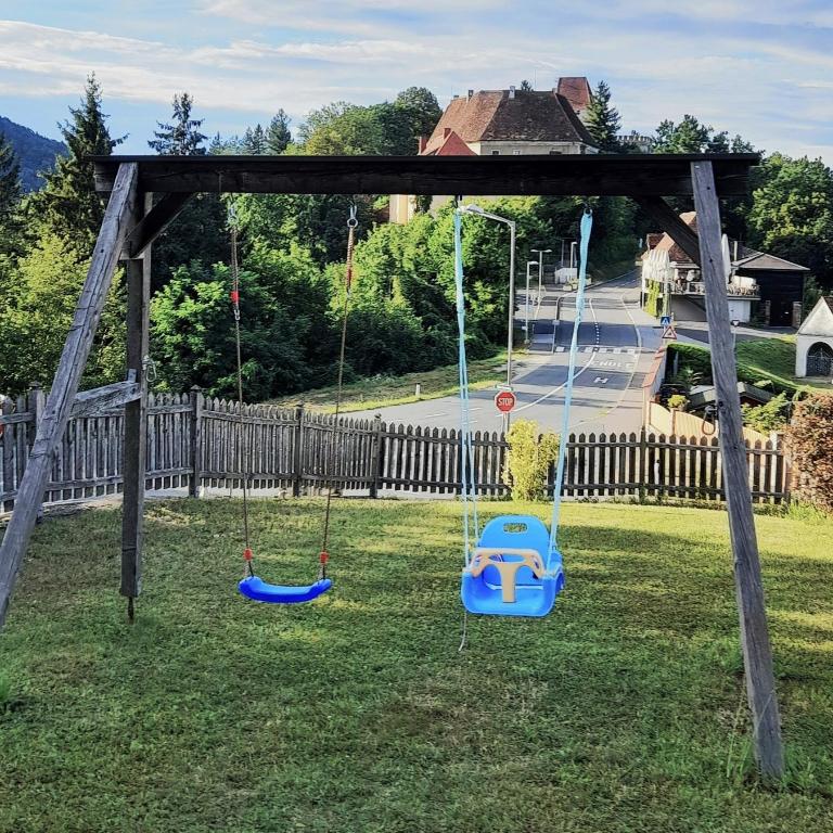 "Das Steirerhaus am Seggauberg" - Familien Ferienhaus mit zwei separaten Apartments - Haus mit 4 Schlafzimmern - 4